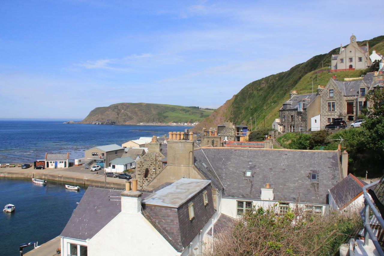 Bellevue Holiday Cottage Gardenstown Bagian luar foto