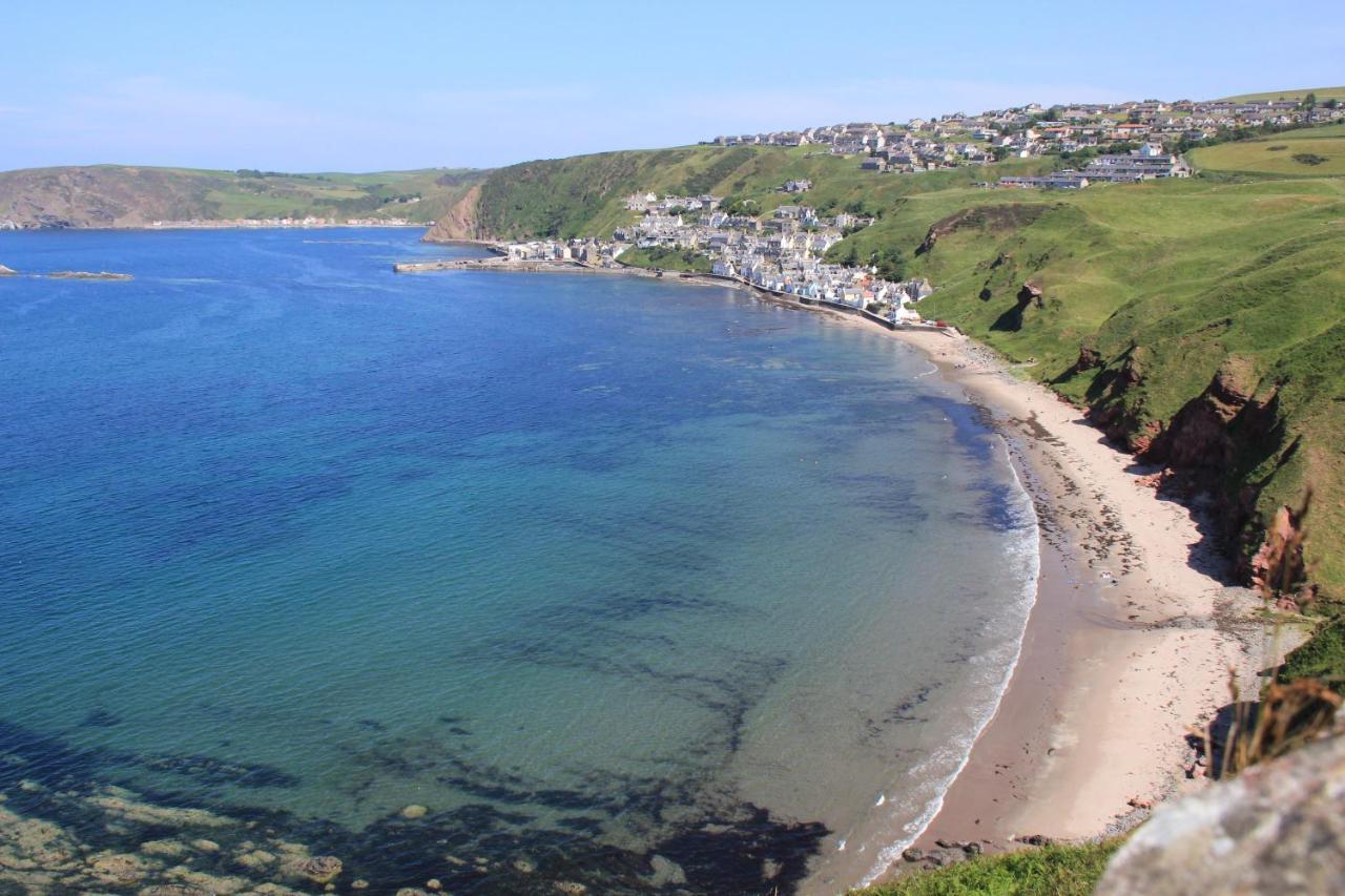 Bellevue Holiday Cottage Gardenstown Bagian luar foto